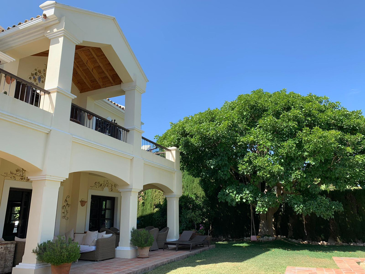 Villa for sale in Marbella