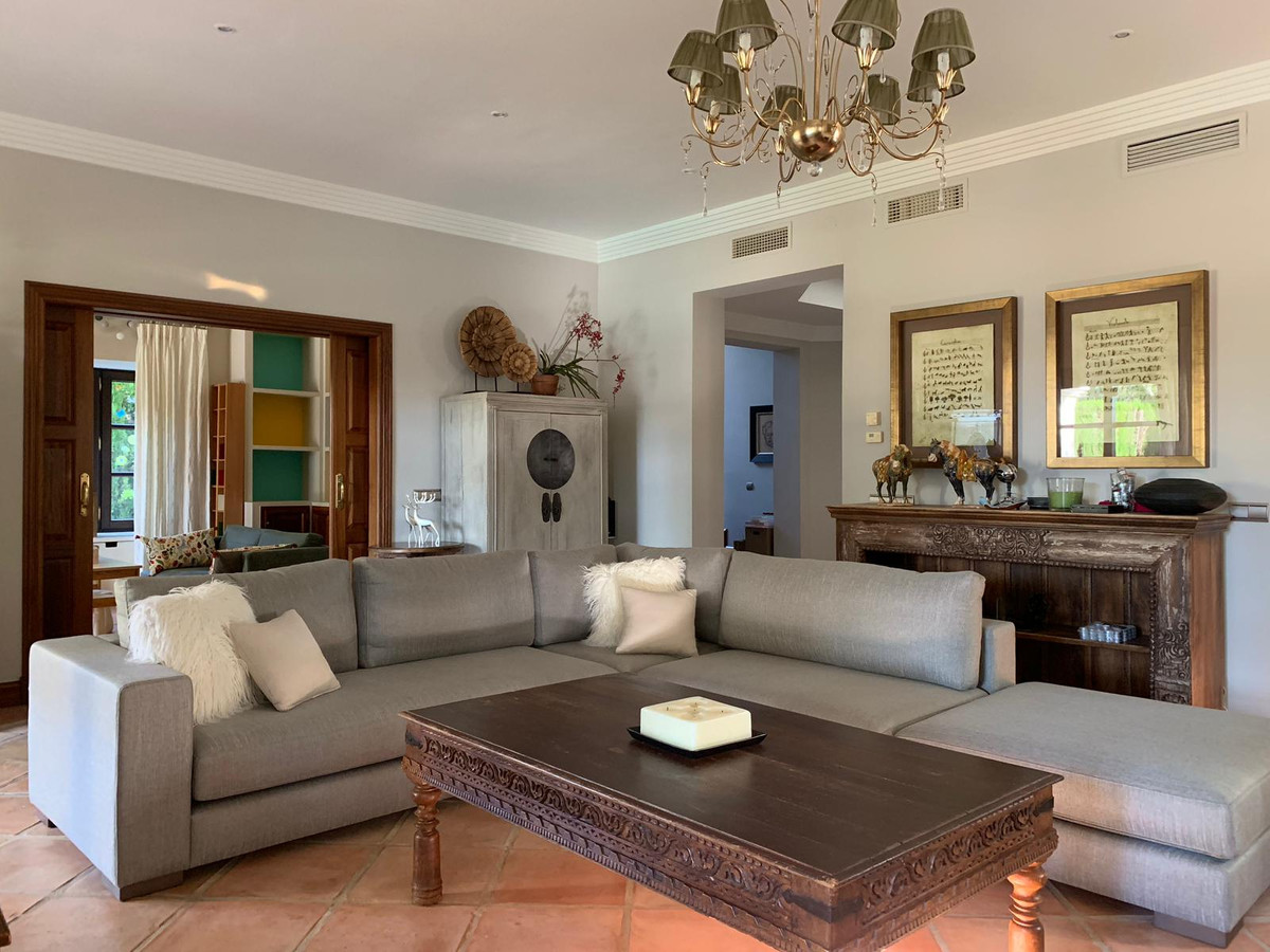 Villa for sale in Marbella