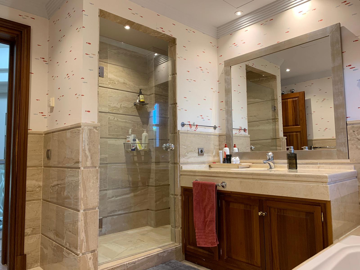 Villa for sale in Marbella