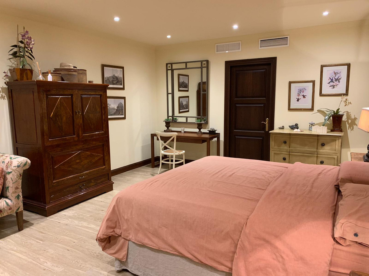 Villa for sale in Marbella