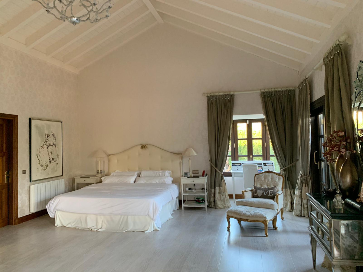 Villa for sale in Marbella