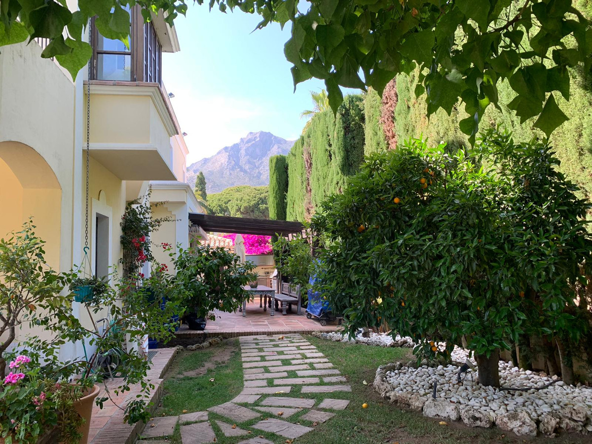 Villa for sale in Marbella