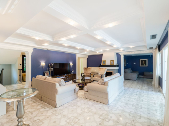 Villa for sale in Marbella