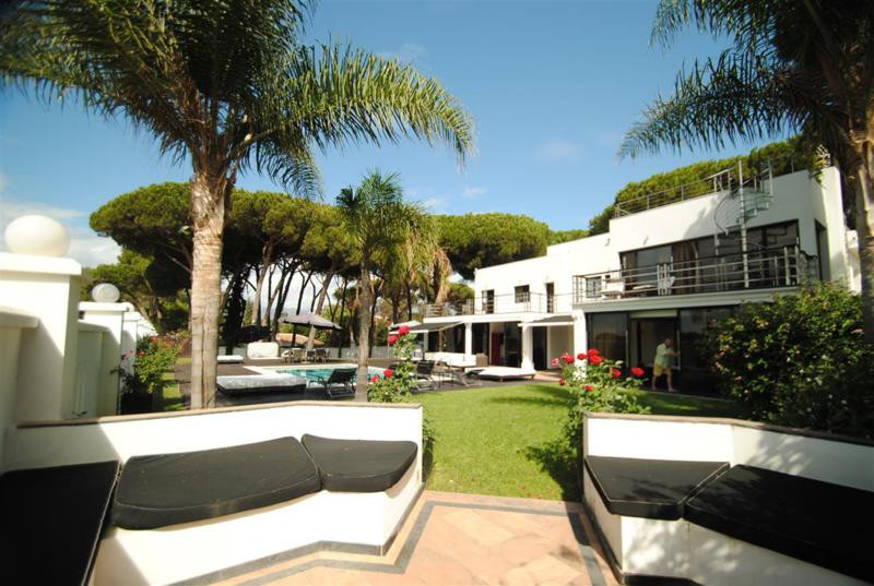 Villa for sale in Marbella