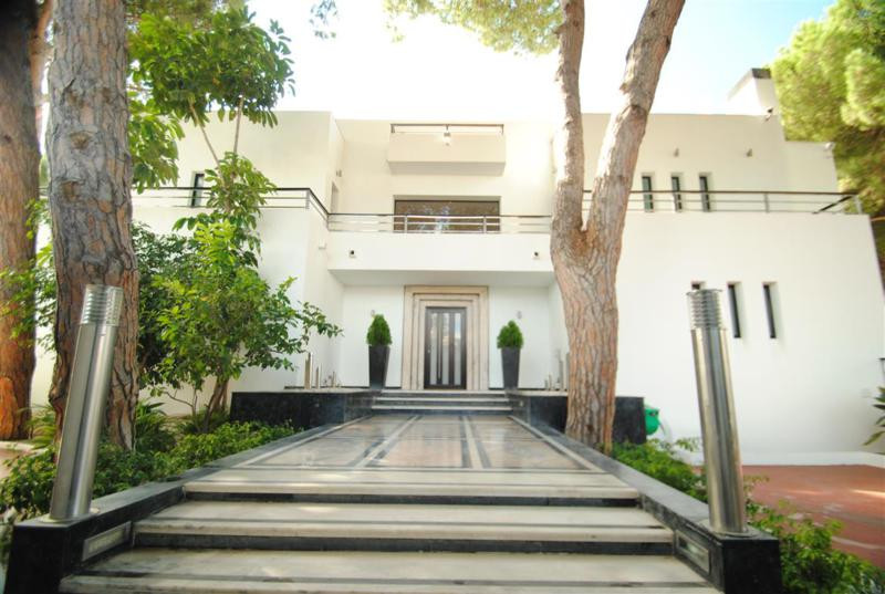 Villa for sale in Marbella