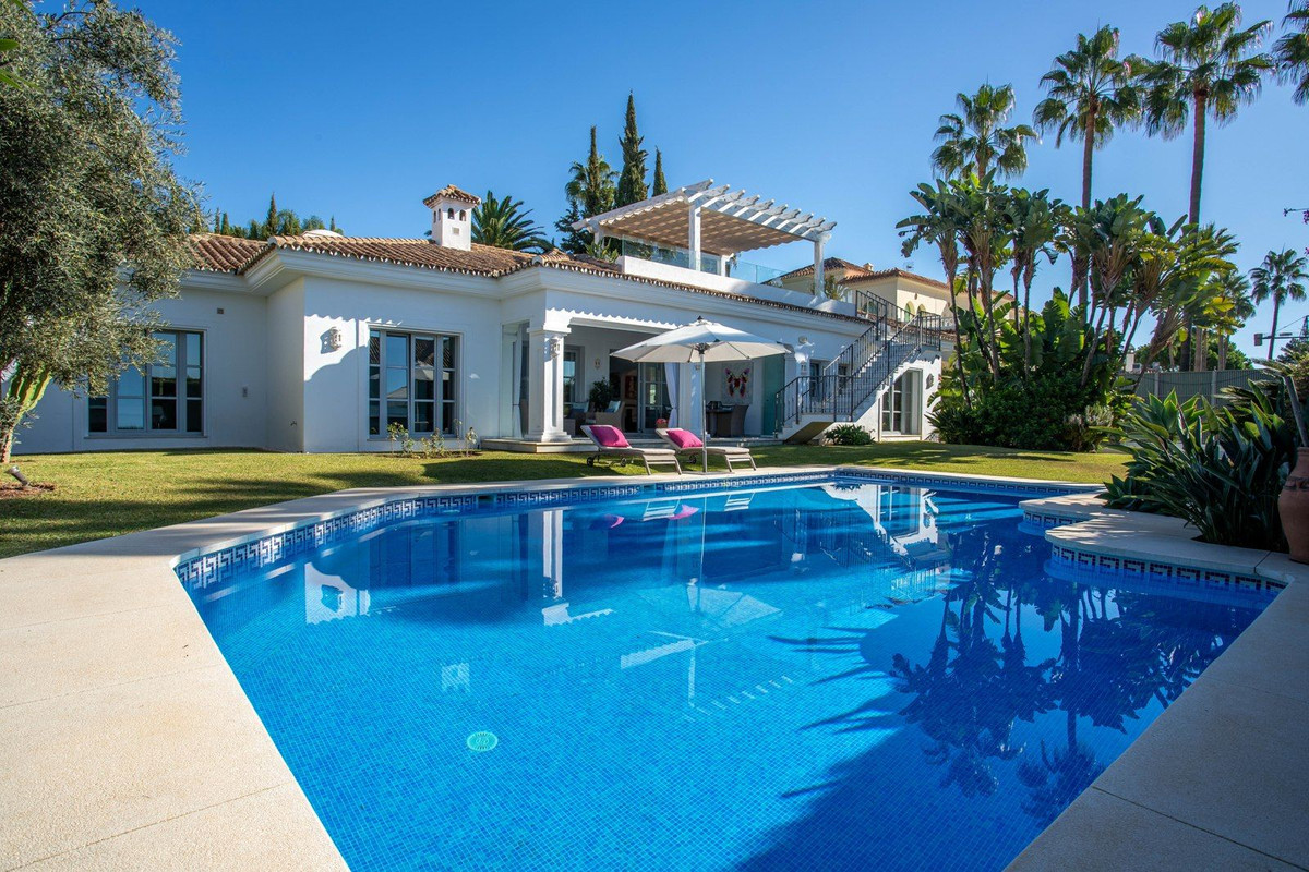 Villa for sale in Marbella