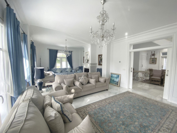 Villa for sale in Marbella
