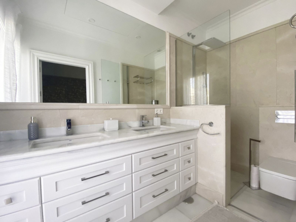Villa for sale in Marbella