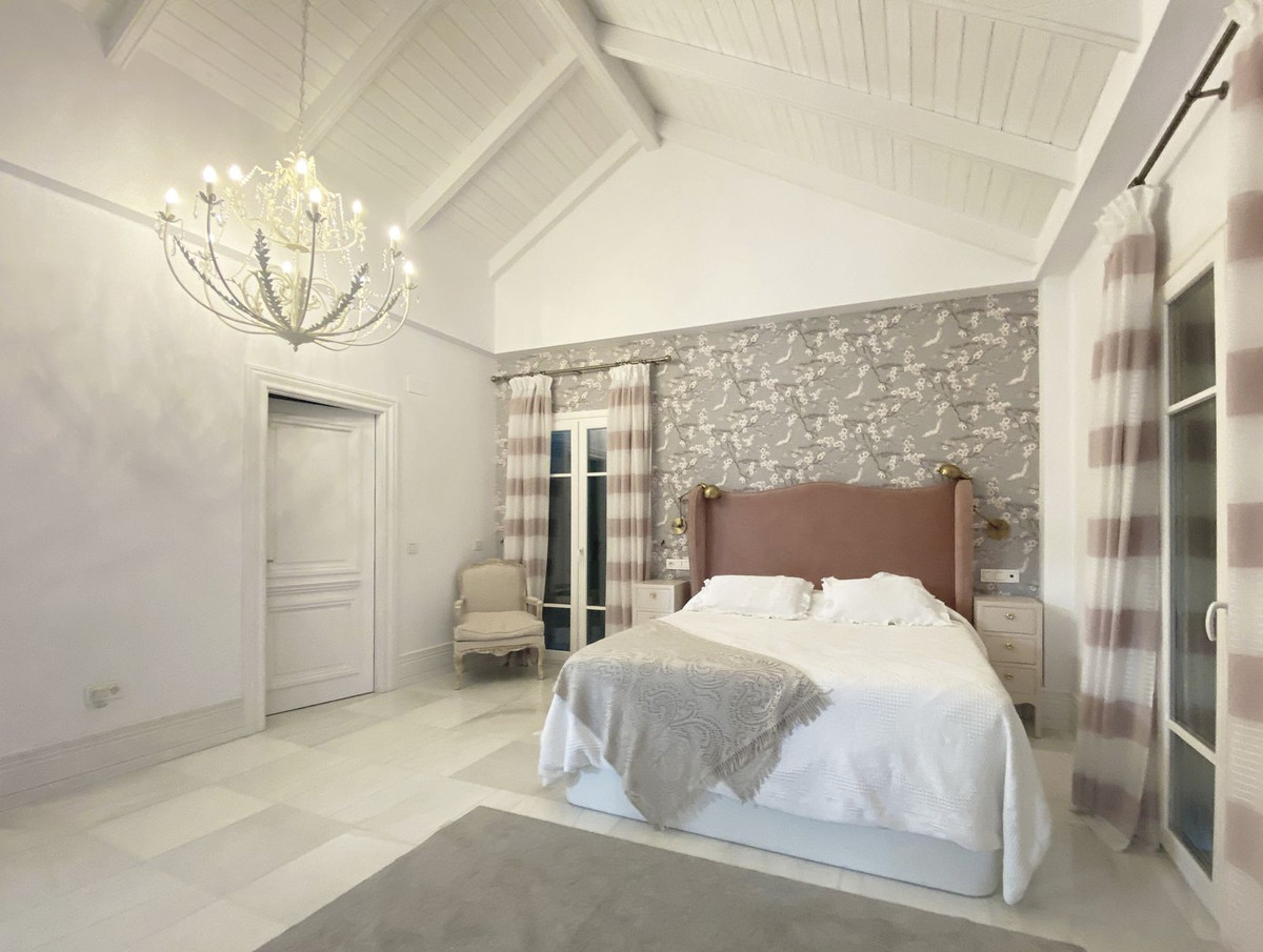 Villa for sale in Marbella