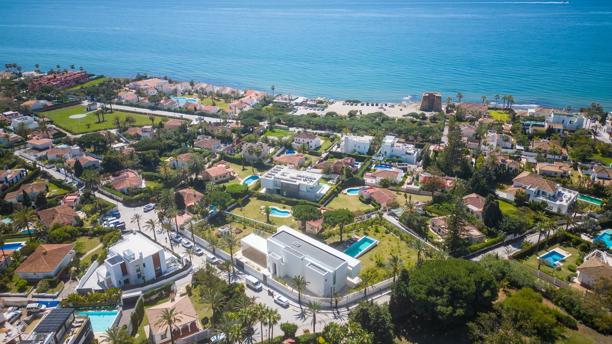Villa for sale in Marbella