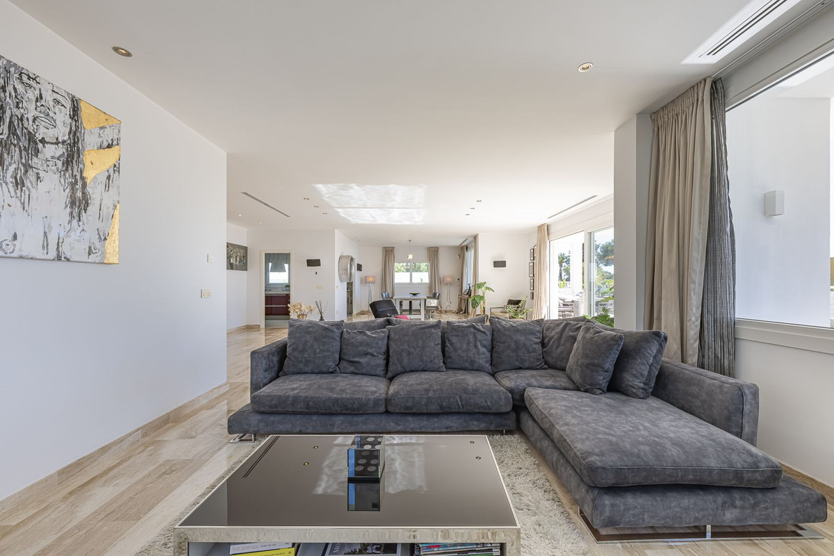 Villa for sale in Marbella