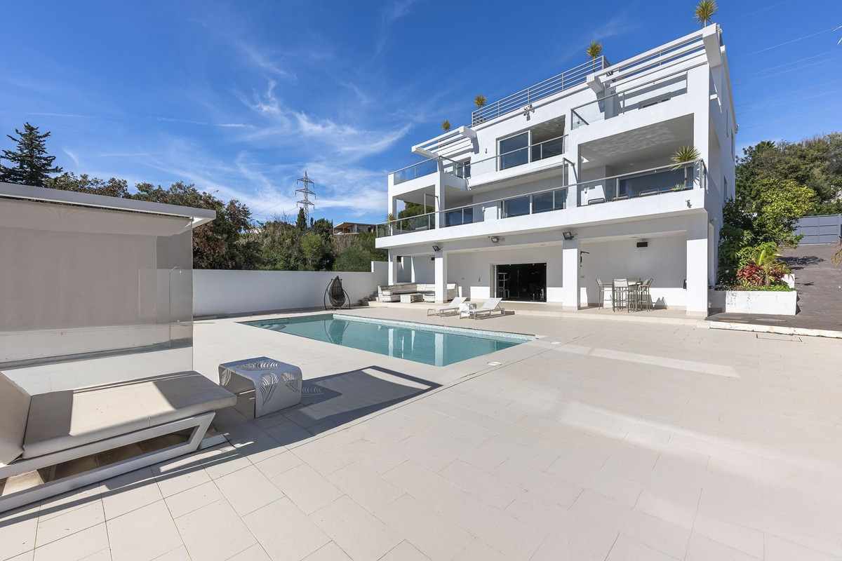 Villa for sale in Marbella