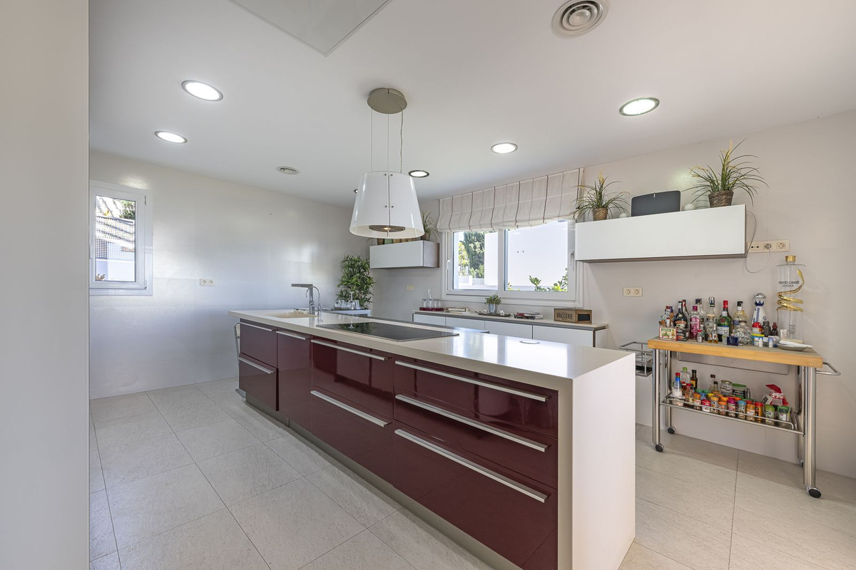 Villa for sale in Marbella