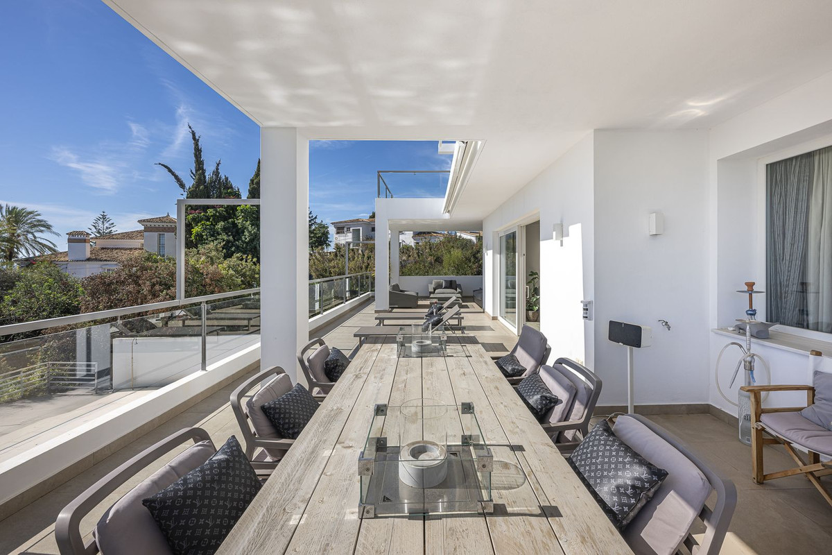 Villa for sale in Marbella