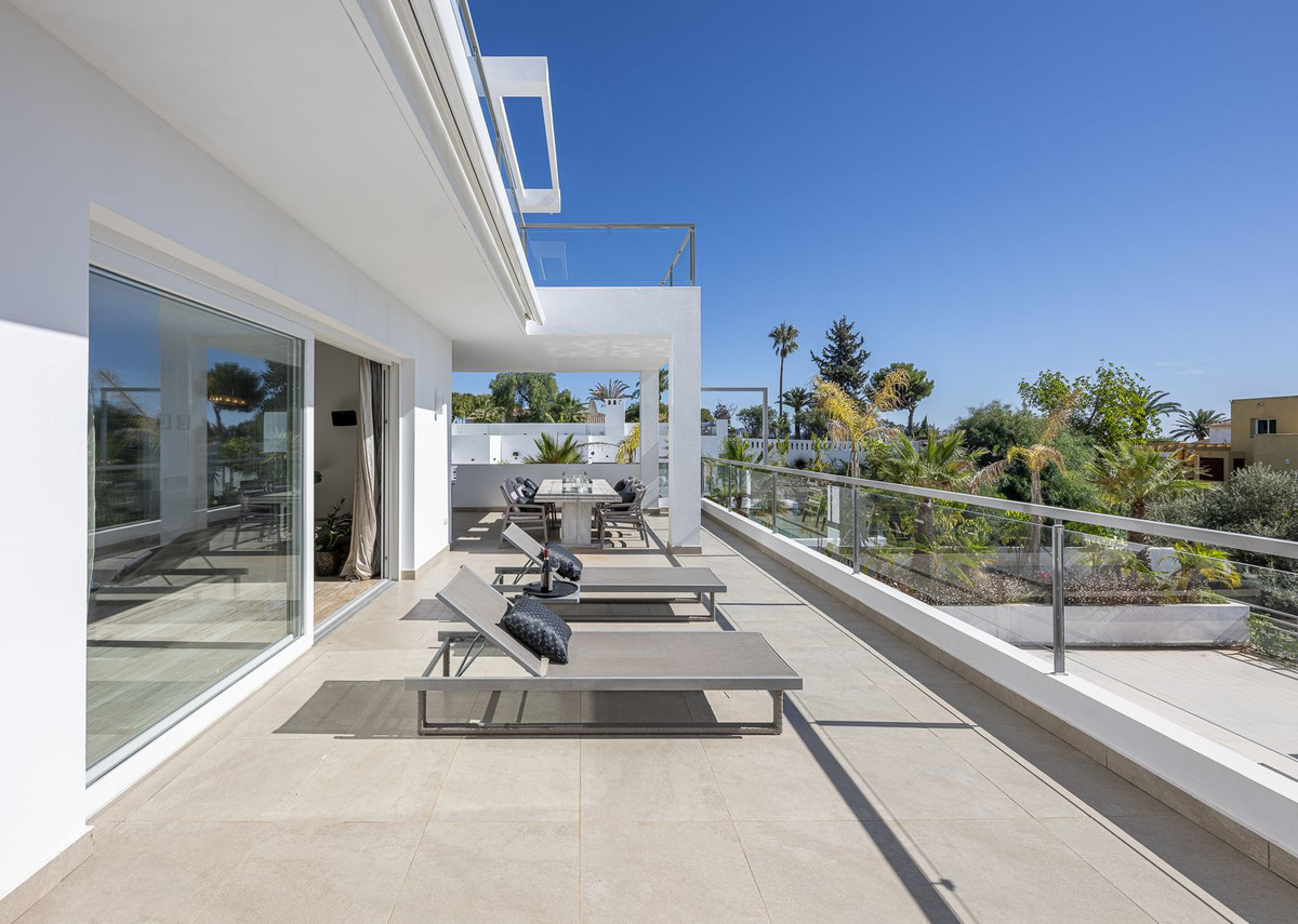 Villa for sale in Marbella