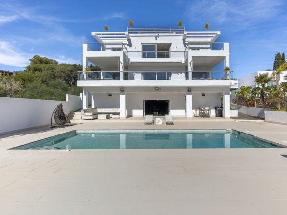 Villa for sale in Marbella