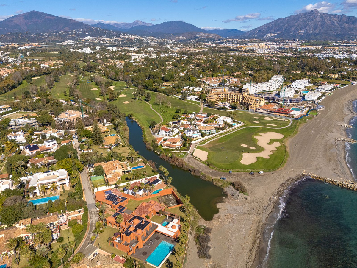 Villa for sale in Marbella