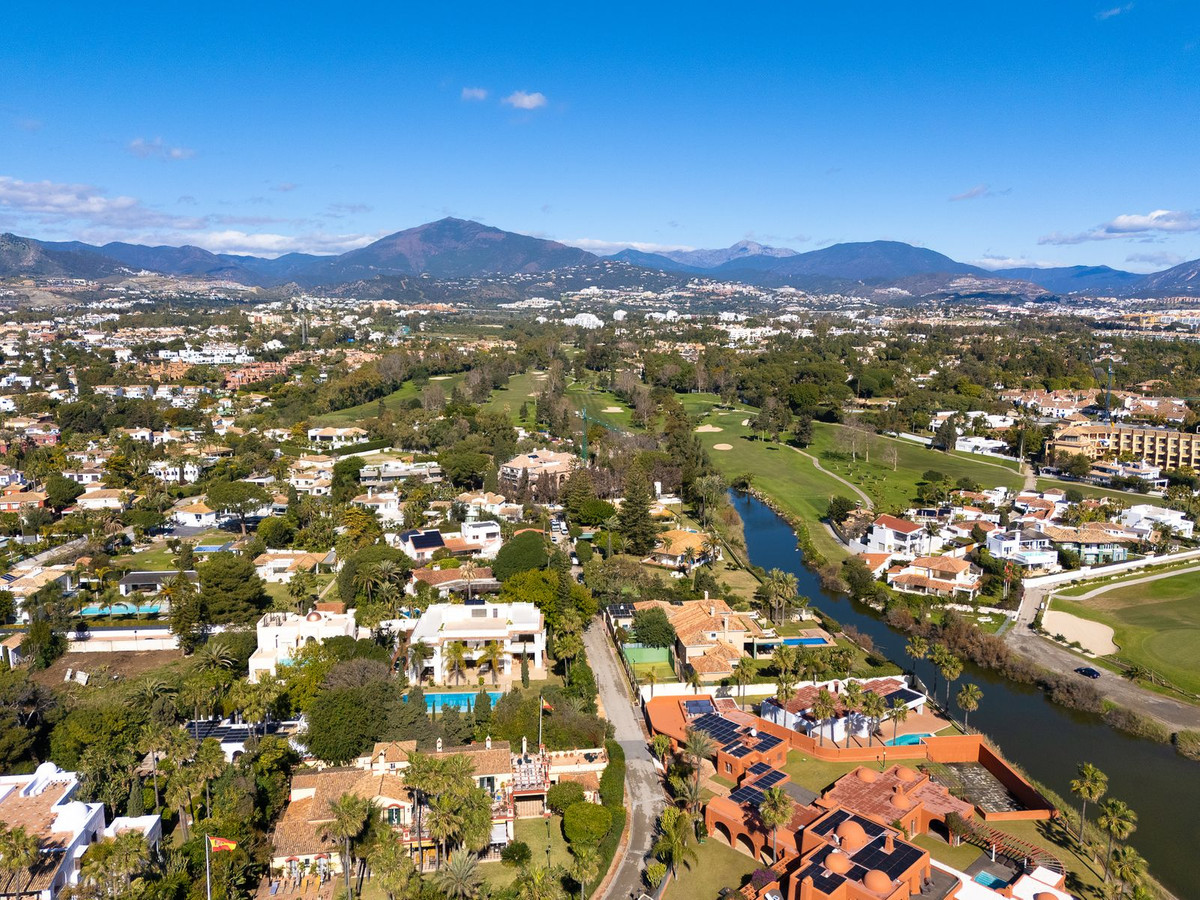 Villa for sale in Marbella