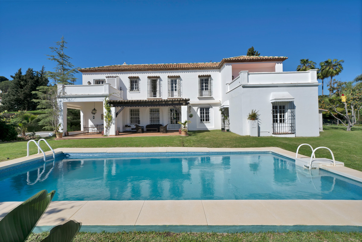 Villa for sale in Marbella