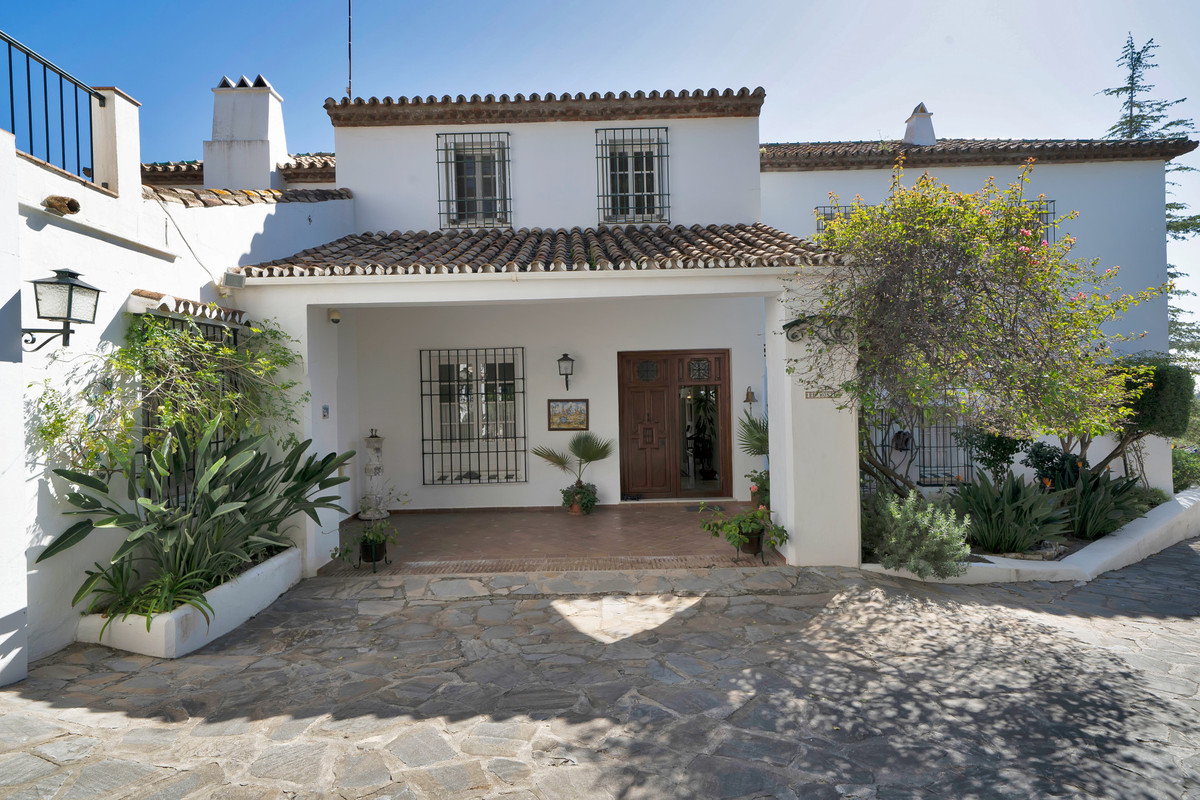Villa for sale in Marbella