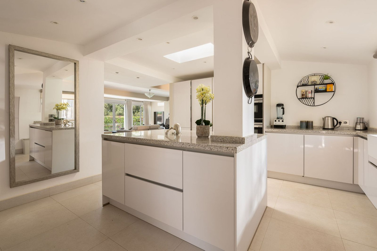 Villa for sale in Marbella
