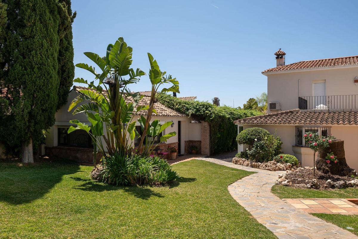 Villa for sale in Marbella