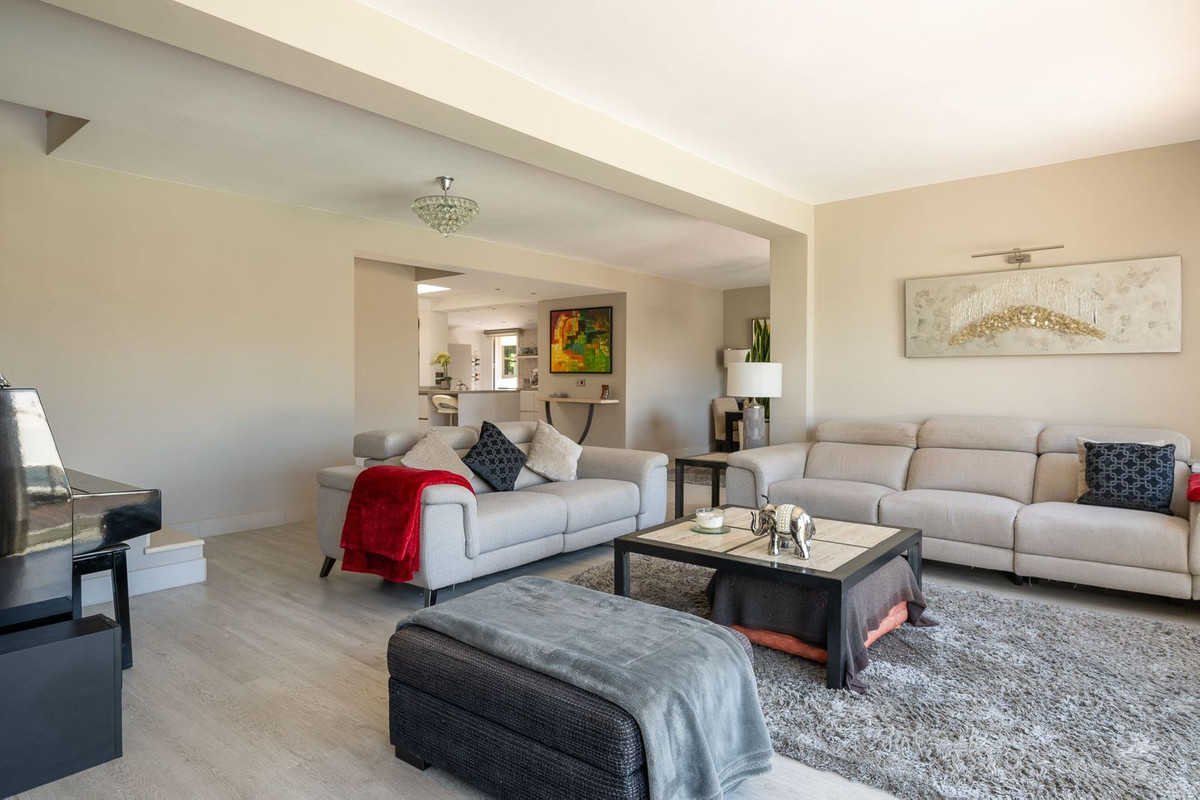 Villa for sale in Marbella