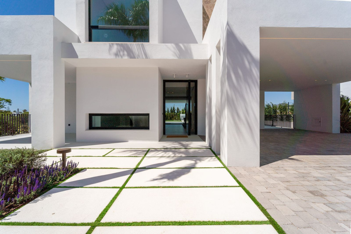 Villa for sale in Marbella