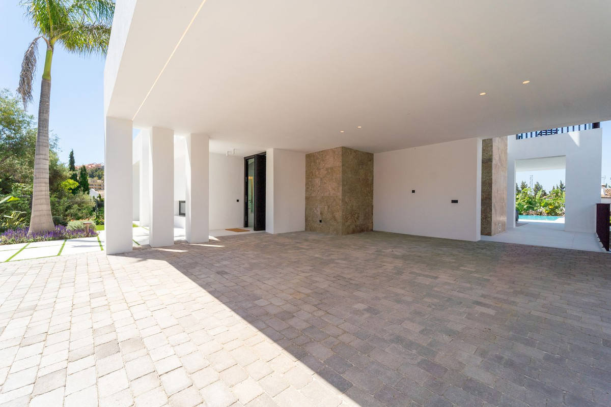 Villa for sale in Marbella
