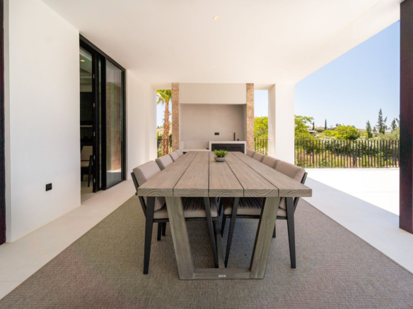 Villa for sale in Marbella