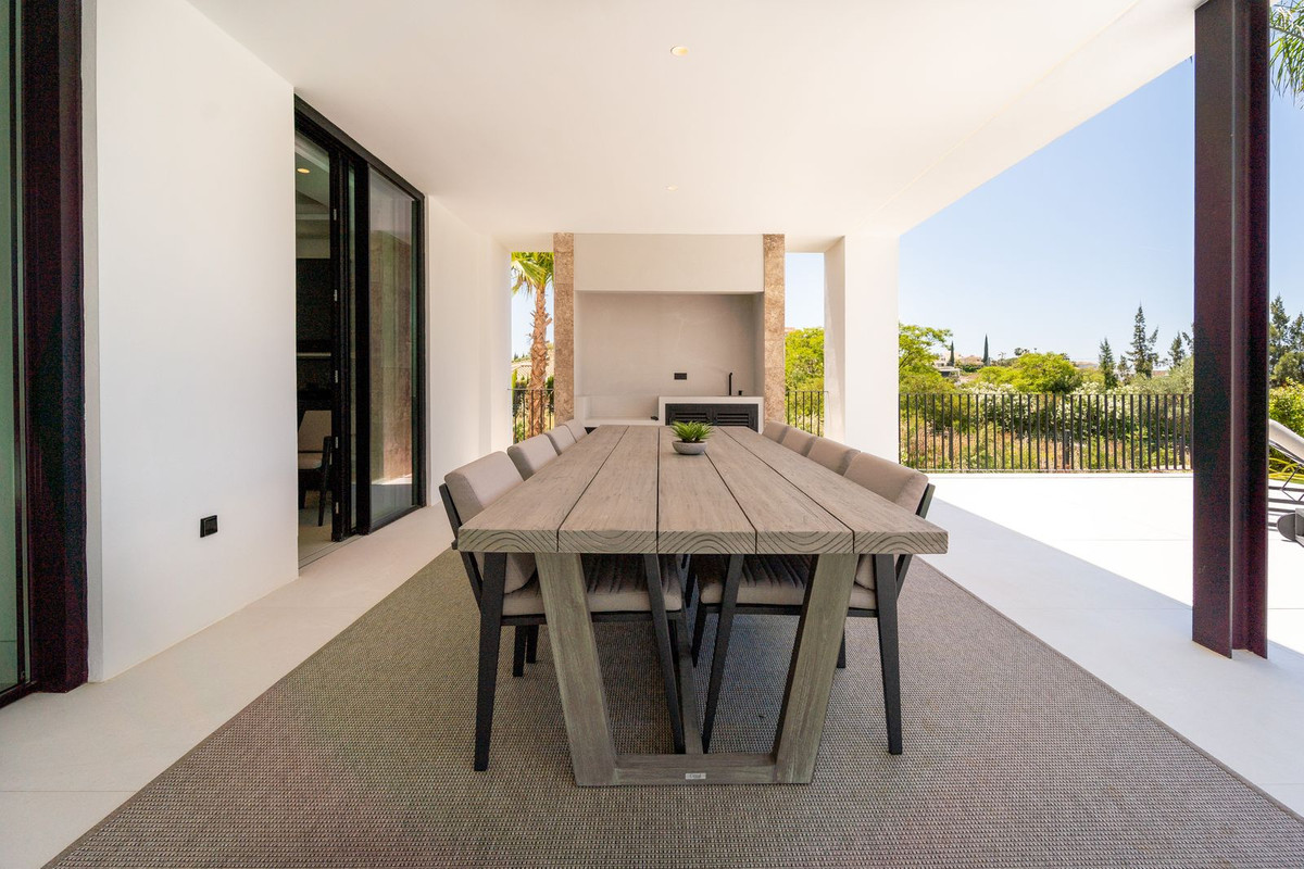 Villa for sale in Marbella