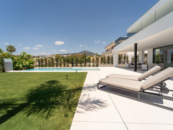 Villa for sale in Marbella