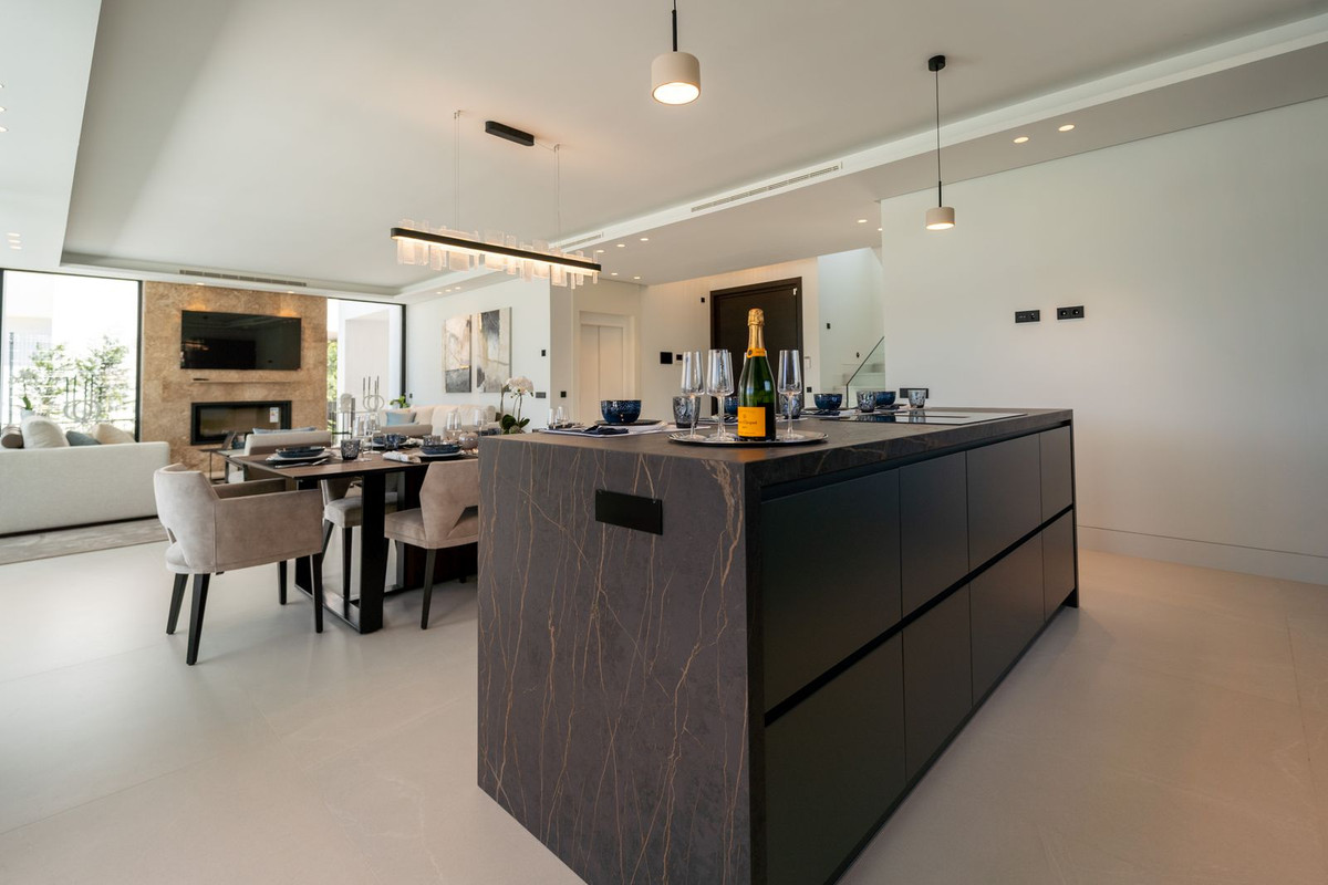 Villa for sale in Marbella