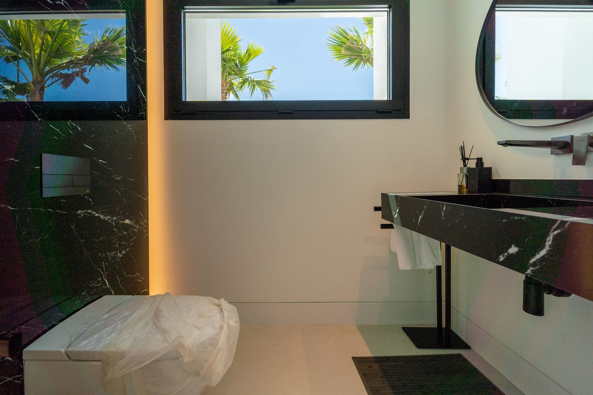 Villa for sale in Marbella