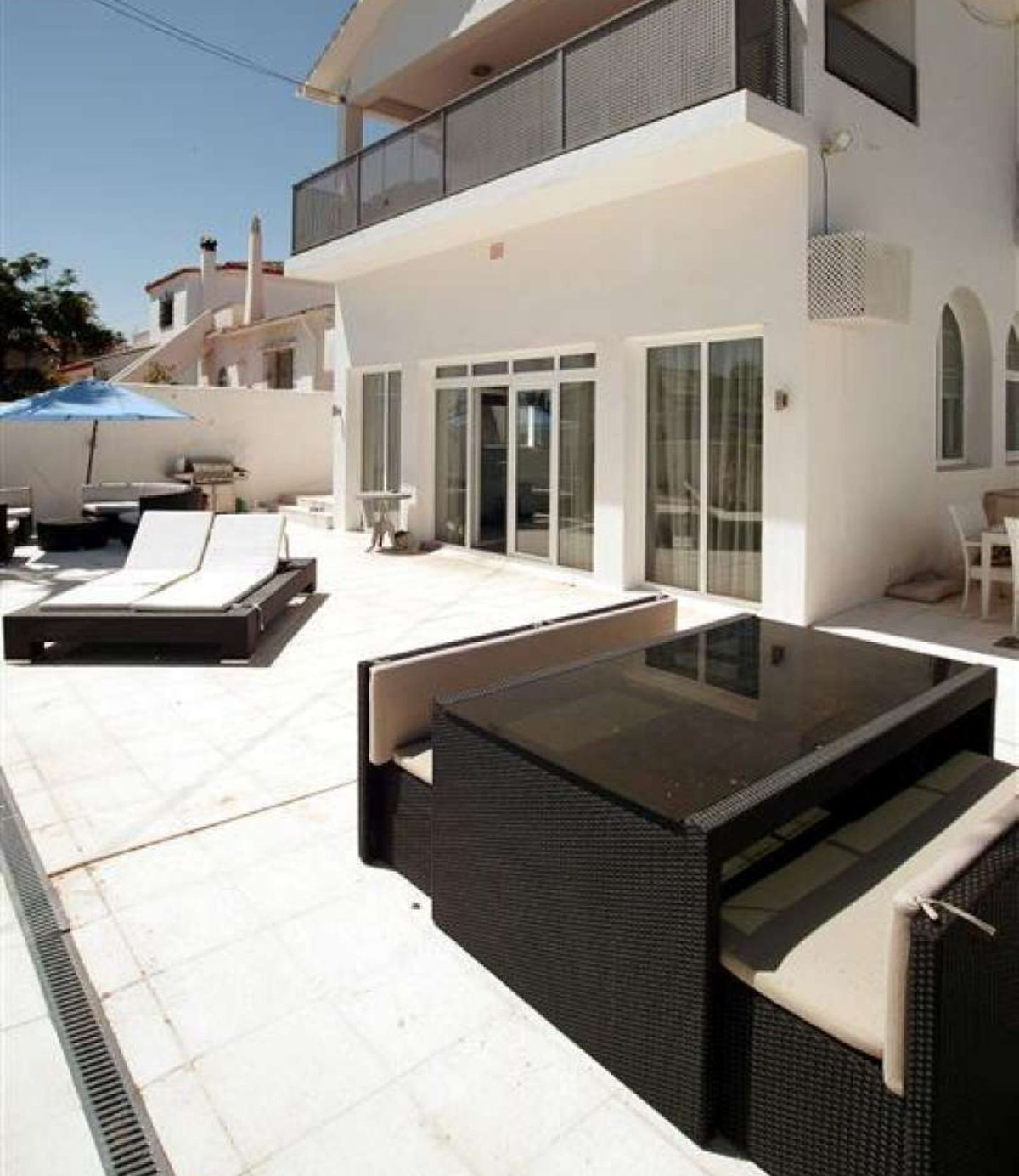 Villa-in-Marbella-Ref-R5063872 Villa for sale in Marbella