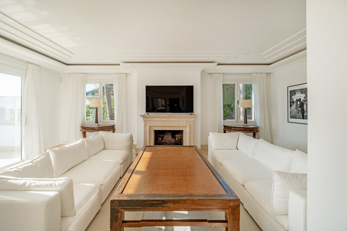 Villa for sale in Marbella