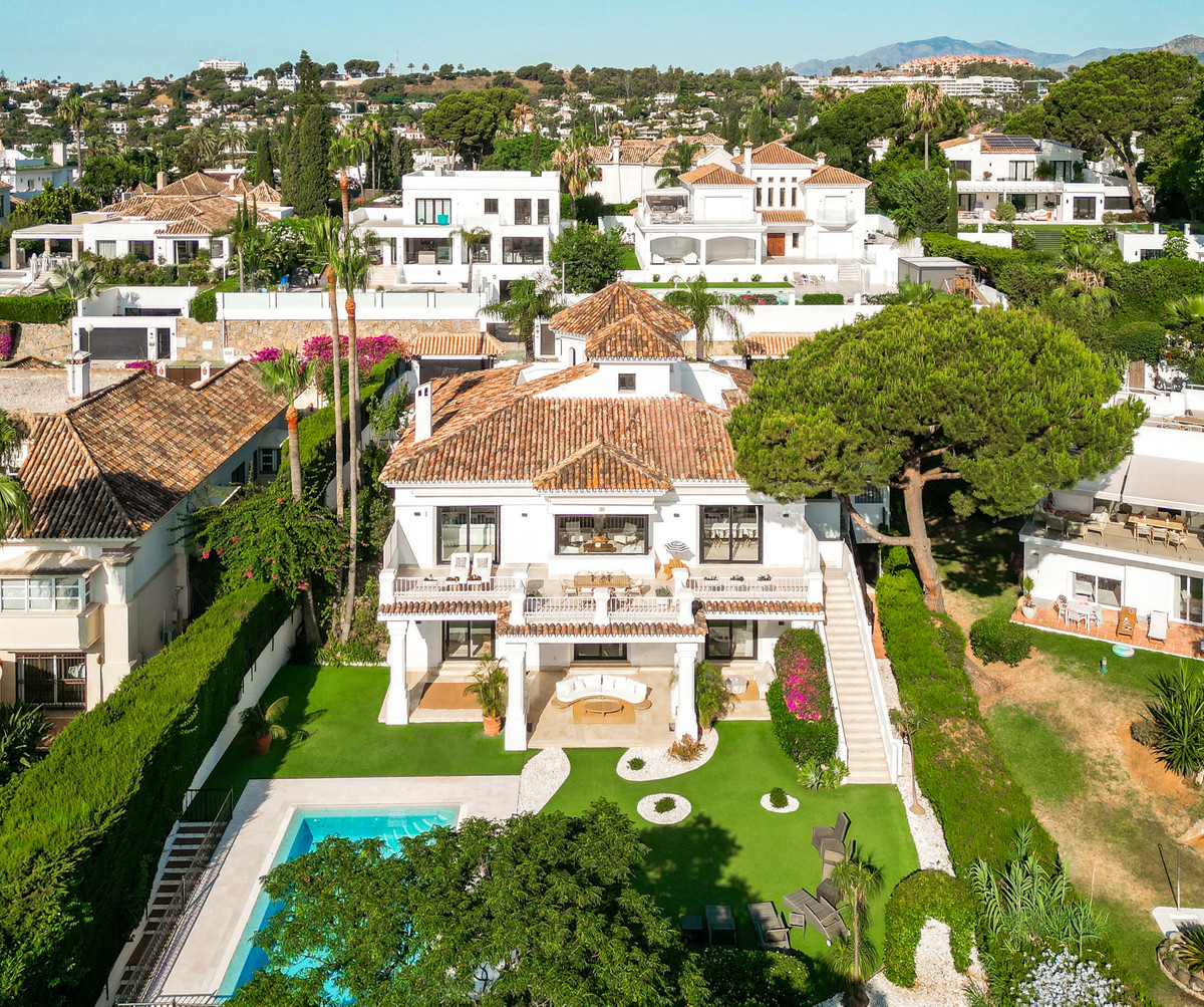 Villa for sale in Marbella