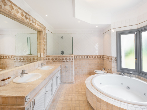 Villa for sale in Marbella
