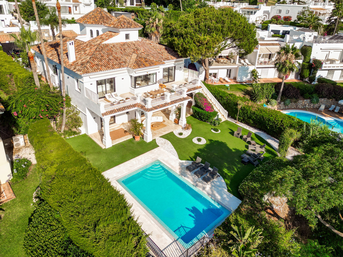 Villa for sale in Marbella