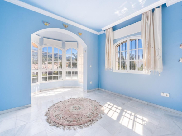 Villa for sale in Marbella