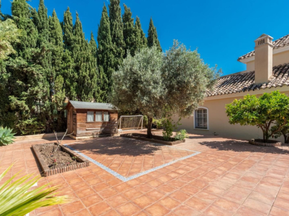 Villa for sale in Marbella