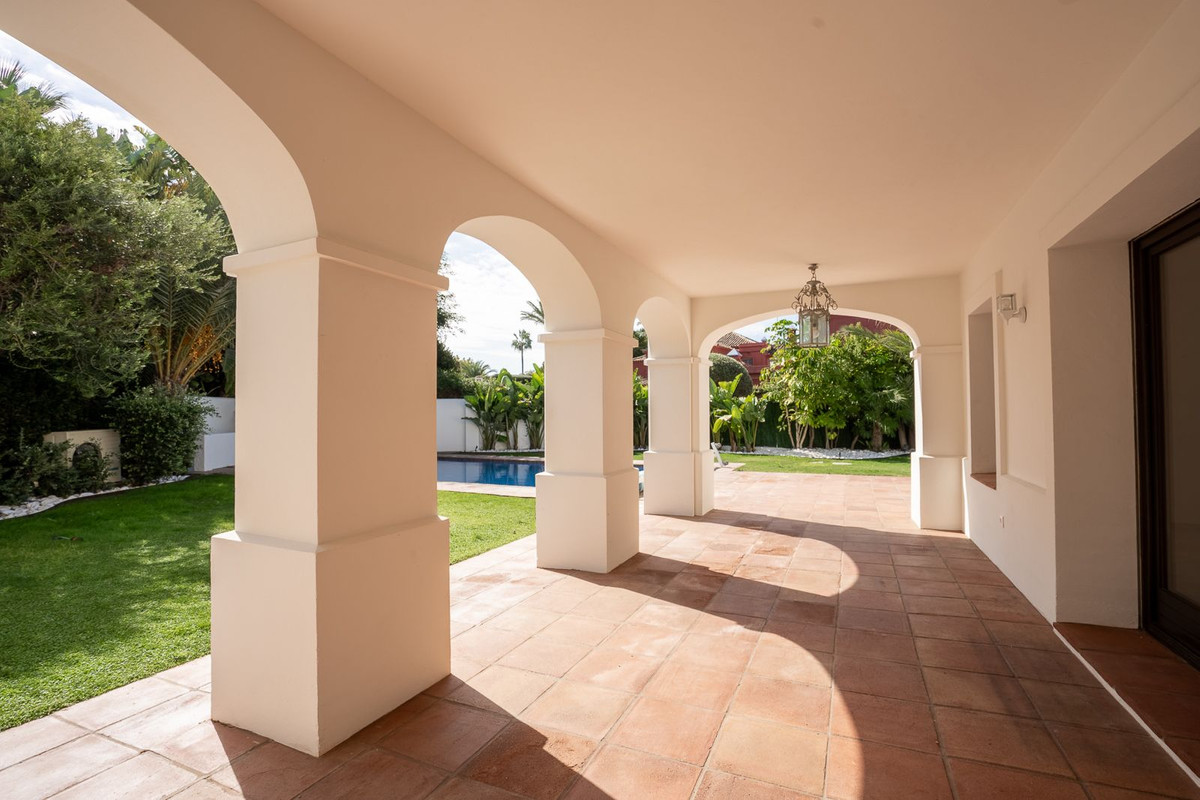 Villa for sale in Marbella
