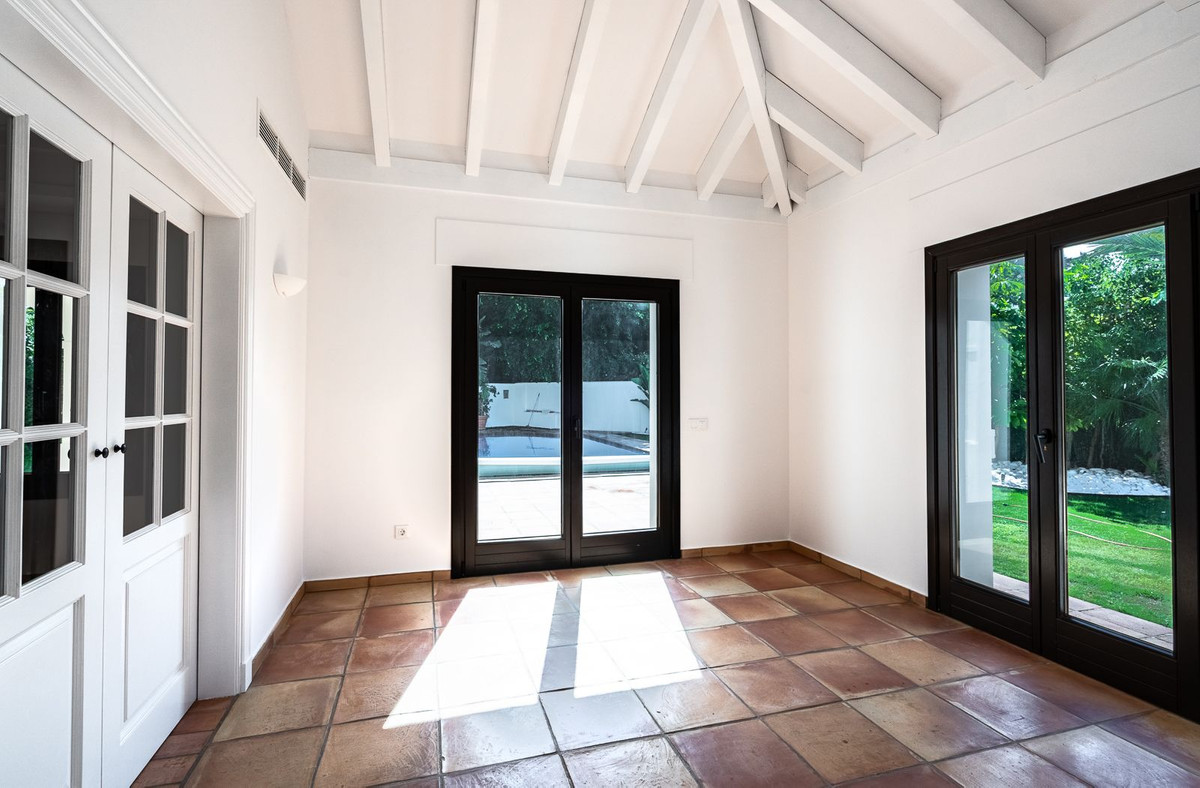 Villa for sale in Marbella