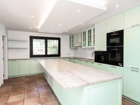 Villa for sale in Marbella