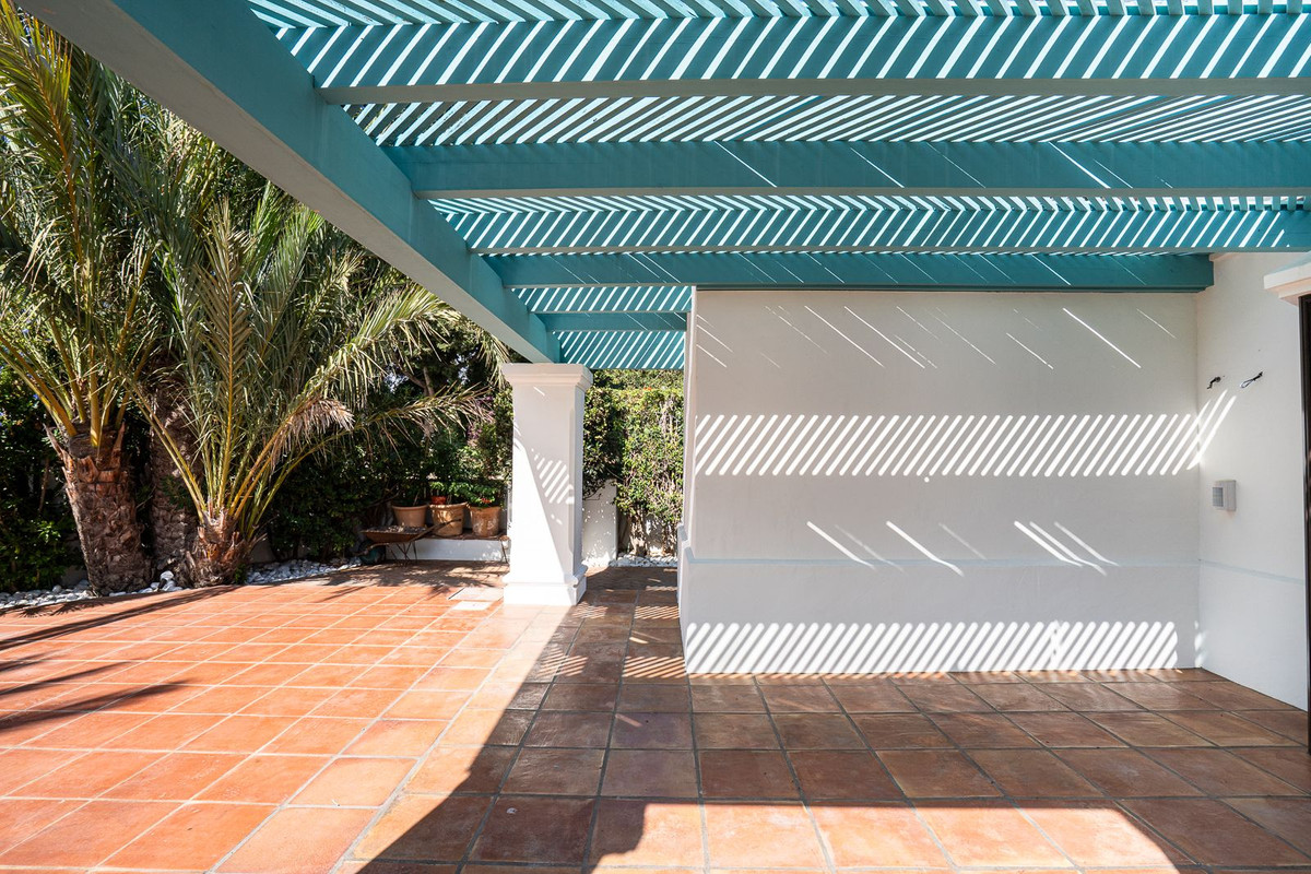 Villa for sale in Marbella