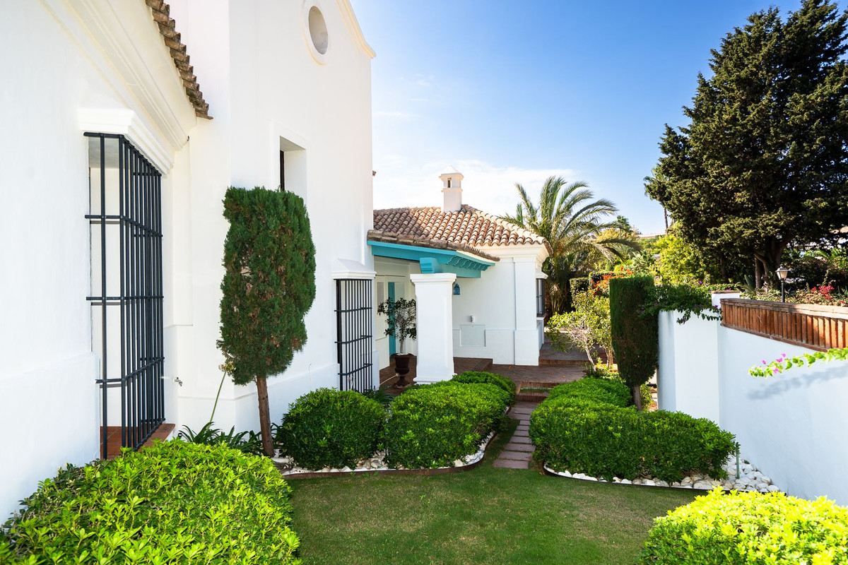 Villa for sale in Marbella