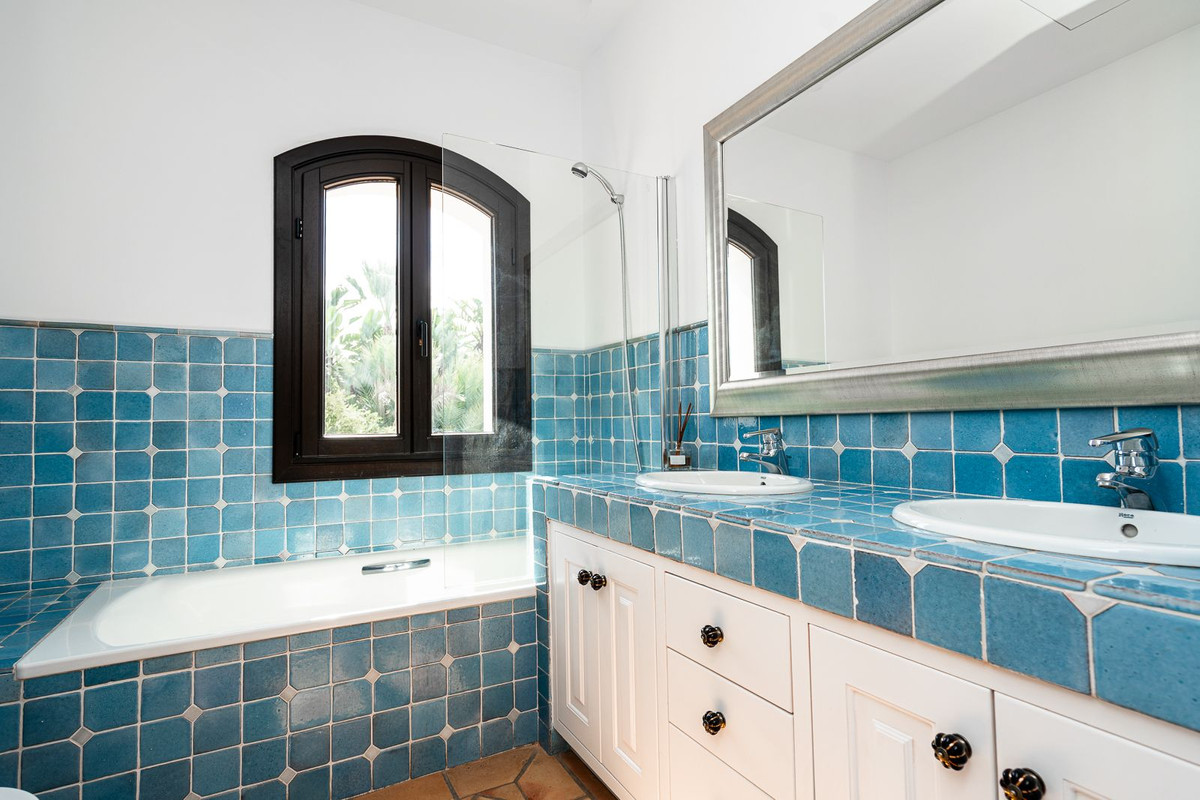 Villa for sale in Marbella