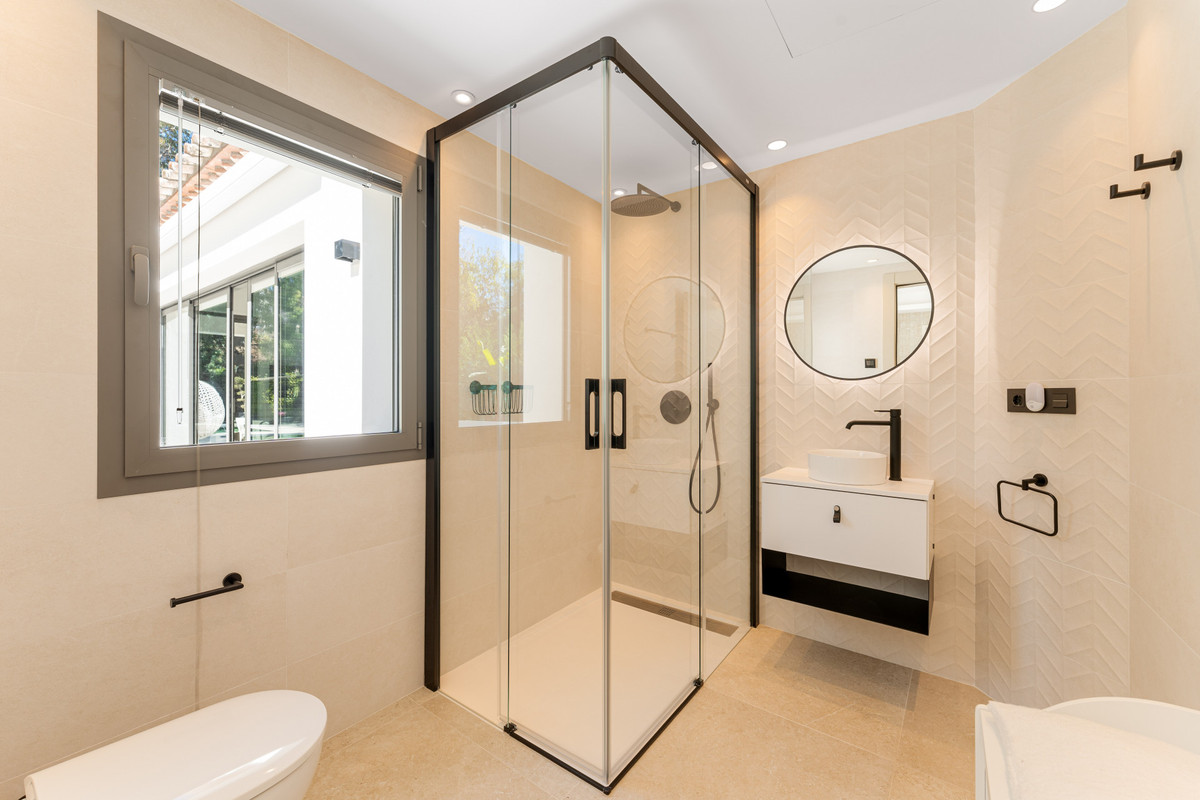 Villa for sale in Marbella
