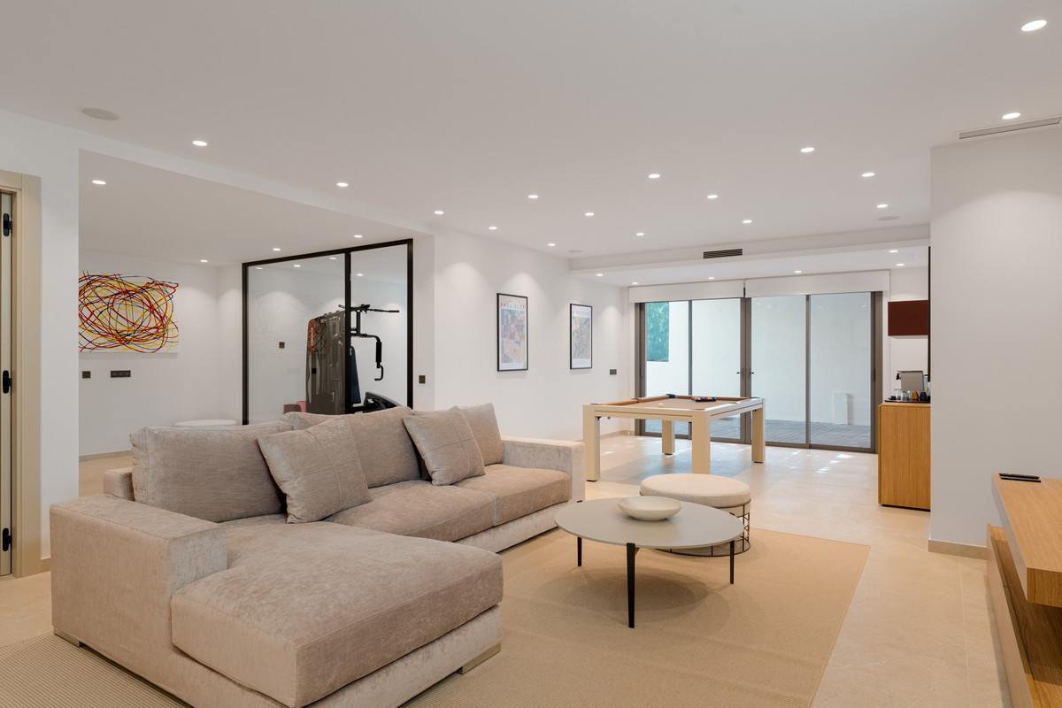 Villa for sale in Marbella