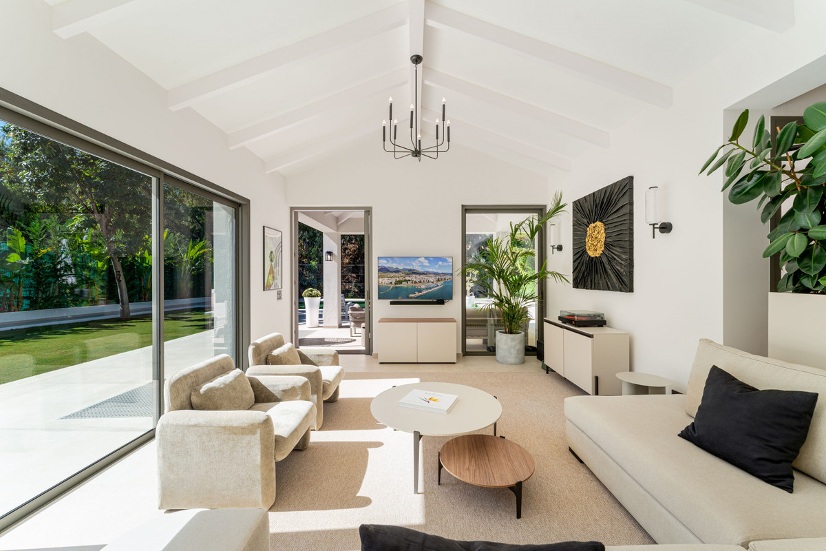 Villa for sale in Marbella